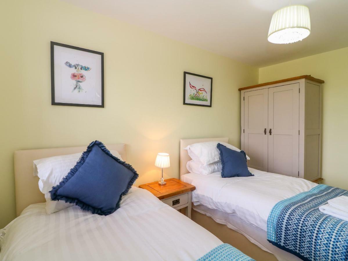 Molly'S Cottage Grange-over-Sands Exteriör bild