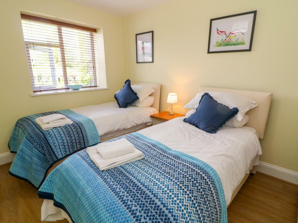 Molly'S Cottage Grange-over-Sands Exteriör bild